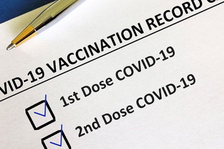 कोरोना वैक्सीन की दोनों डोज ले चुके लोग भी रहें सतर्क, ये खतरे हो सकते हैं ?