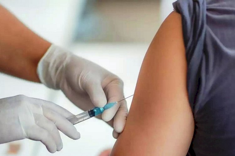 कोविड-19 टीके: राज्यों और केंद्र शासित प्रदेशों के पास 5.42 करोड़ से अधिक टीके उपलब्‍ध।  