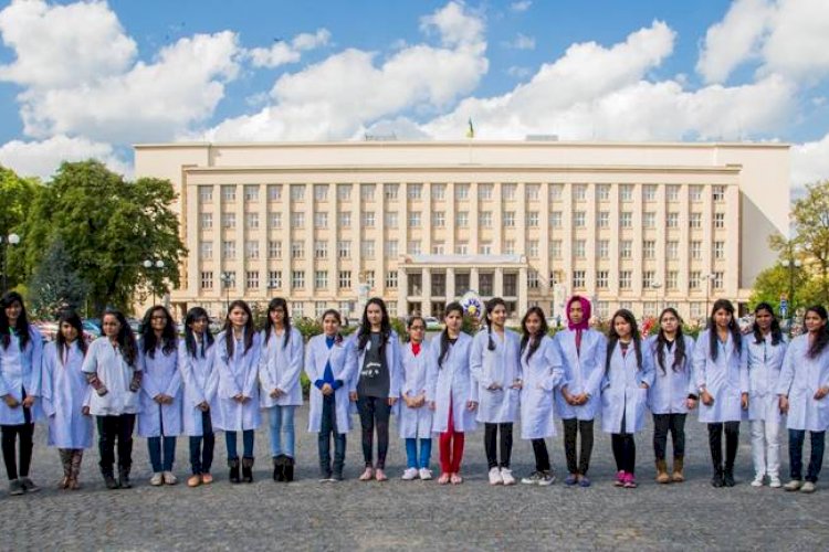 मेडिकल की पढ़ाई के लिए भारतीय छात्र क्‍यों जाते हैं यूक्रेन