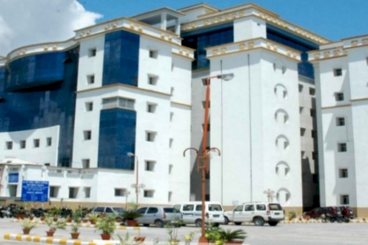 शहीद पथ स्थित लोहिया आयुर्विज्ञान संस्थान के स्त्री रोग विभाग में अत्याधुनिक चिकित्सिकीय सुविधाएं शुरू