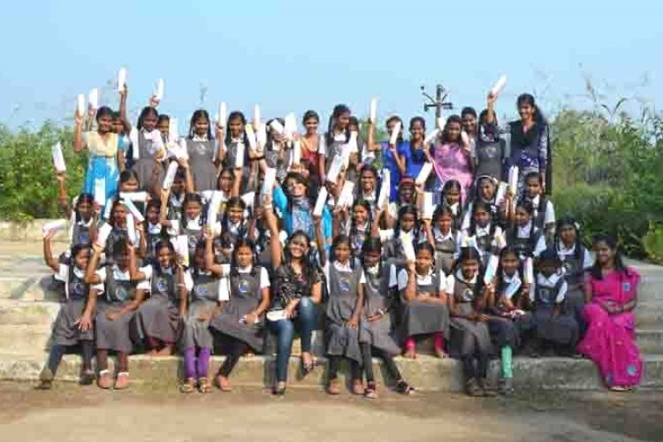 दिल्ली के सरकारी स्कूलों में छात्राओं के लिए सैनिटरी नैपकिन की सुविधा बहाल करने के लिए जनहित याचिका दाखिल