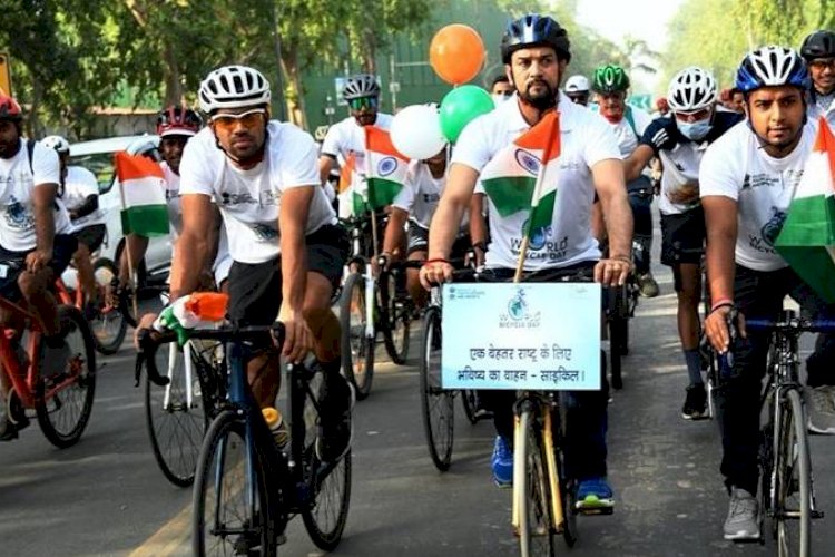 अपने दैनिक जीवन में साइकिल चलाने की आदत को शामिल करें: अनुराग ठाकुर