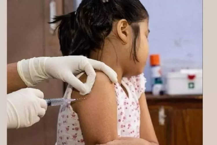 मिजिल्स के टीकाकरण के दौरान बच्चों की मौत, तीन सदस्यीय टीम पहुंची अस्पताल 