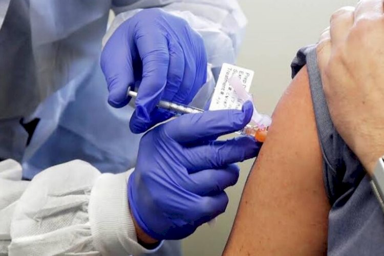उत्तर प्रदेश: बारह करोड़ से अधिक लोगों का हुआ कोरोनरोधी टीकाकरण