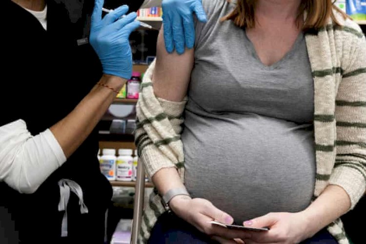 गर्भवती व धात्री महिलाओं के लिए कोविड का टीका पूरी तरह सुरक्षित।