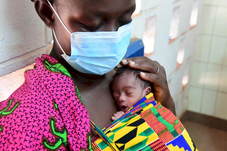 ओमिक्रॉन प्रभावित देश दक्षिण अफ्रीका में पाँच साल से कम उम्र के बच्चे हो रहे कोरोना संक्रमण का शिकार।