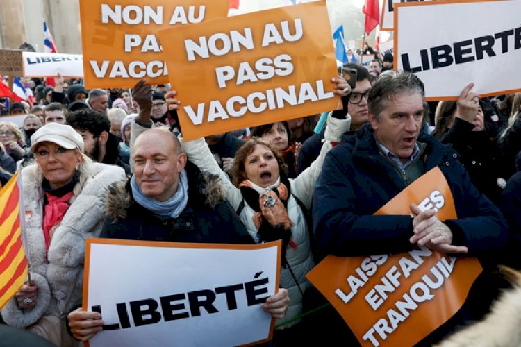 कोरोनारोधी टीकाकरण नही करवाने वालों पर सख्ती करेगा फ्रांस, जारी किया वैक्सीन पास