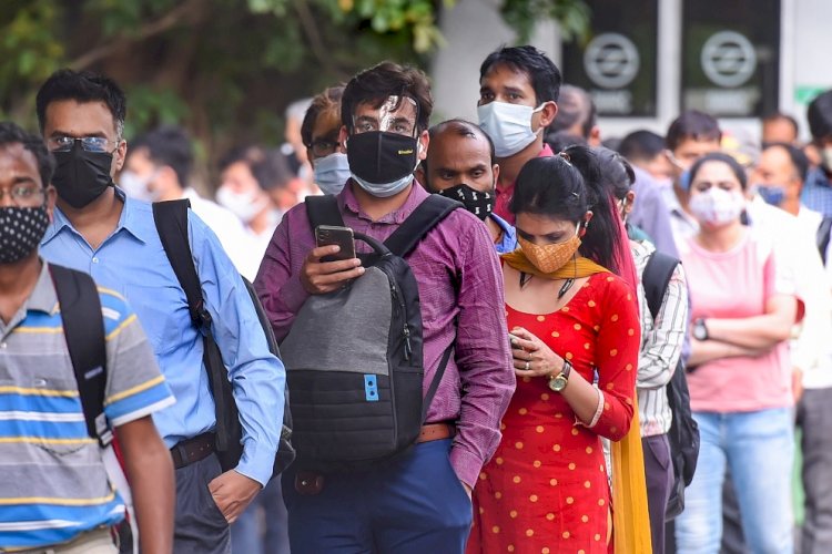 त्योहारों पर दिल्ली में मास्क पहनना अनिवार्य, 500 रुपये के जुर्माने का प्रावधान
