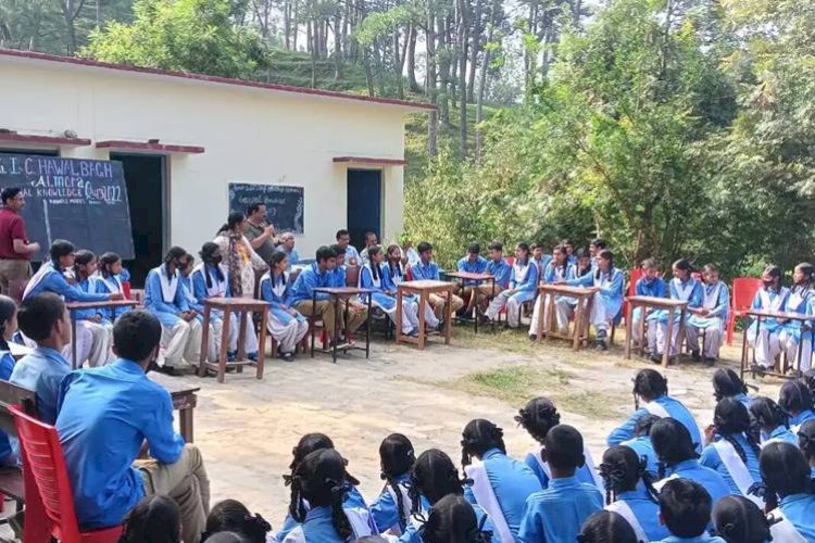 देहरादून के 2 स्कूलों में 42 बच्चे वायरल फीवर से हुए बीमार