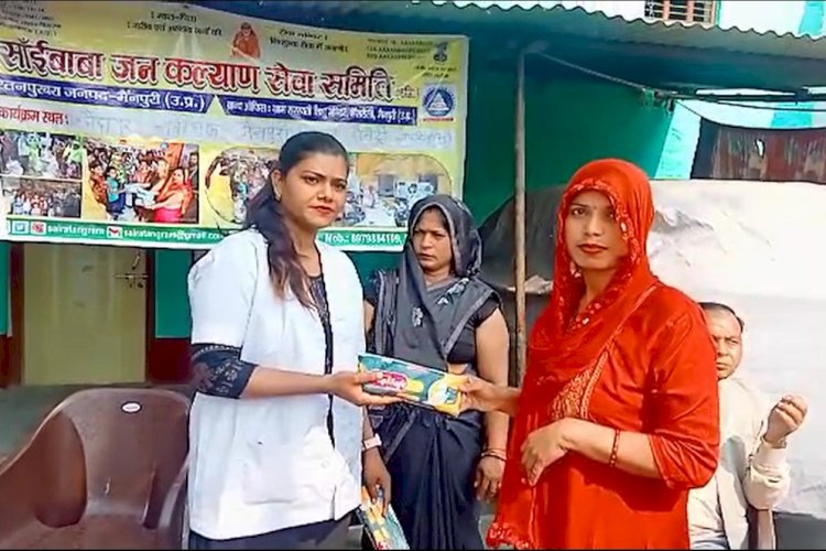 मैनपुरी में चलाया गया महिला जागरूकता अभियान, मुफ्त सेनेटरी पैड का किया गया वितरण