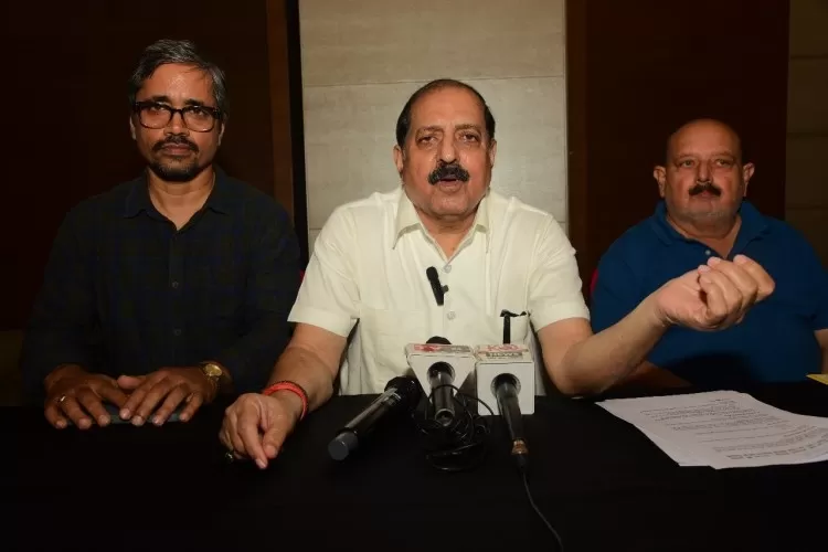 मेडिकल प्रवेश परीक्षा में अवैधानिक आरक्षण नीति में बदलाव हो: डा. संजय पाठक 