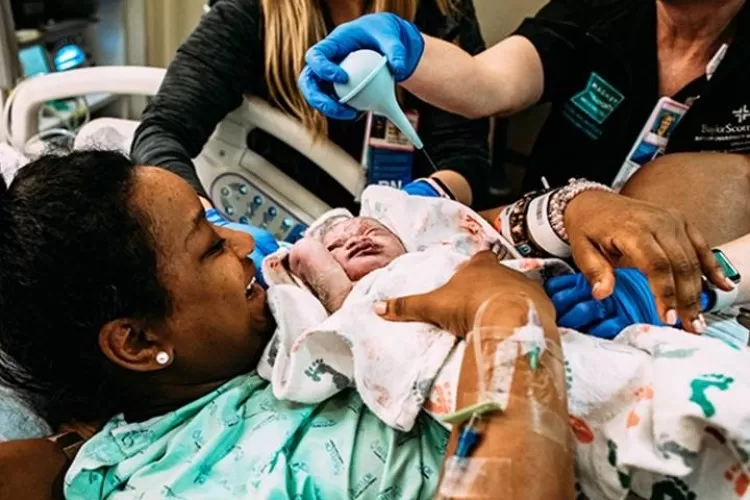 भारत ने मातृ मृत्यु दर और नवजात मृत्यु दर काम करने में सफलता पायी है लेकिन चुनौतियां बनी हुई हैं: यूनीसेफ 