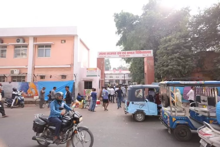 कानपुर: हैलट अस्पताल के बालरोग विभाग का हाईकोर्ट के निर्देश निरीक्षण 