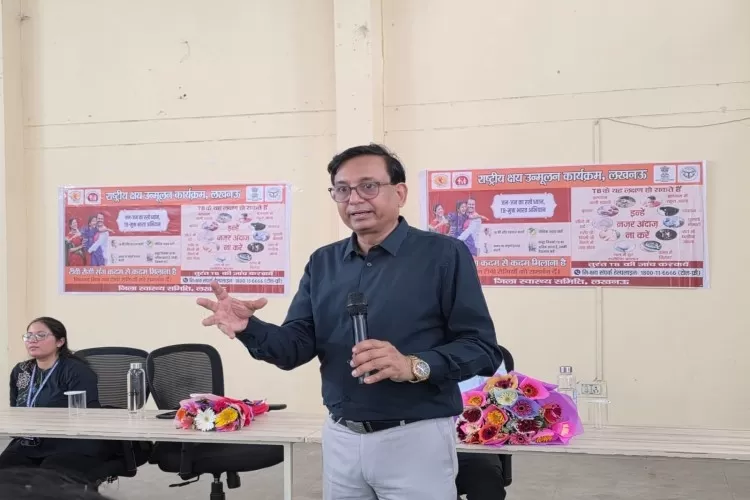 एयरपोर्ट पर टीबी स्क्रीनिंग कैंप:200 से अधिक कर्मियों की जांच