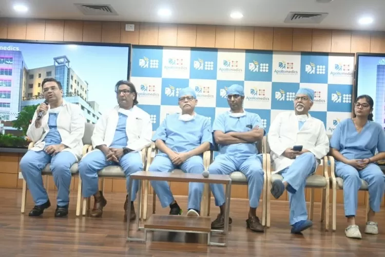 अपोलो में हार्ट-लंग मशीन की मदद से जटिल कैंसर सर्जरी हुई