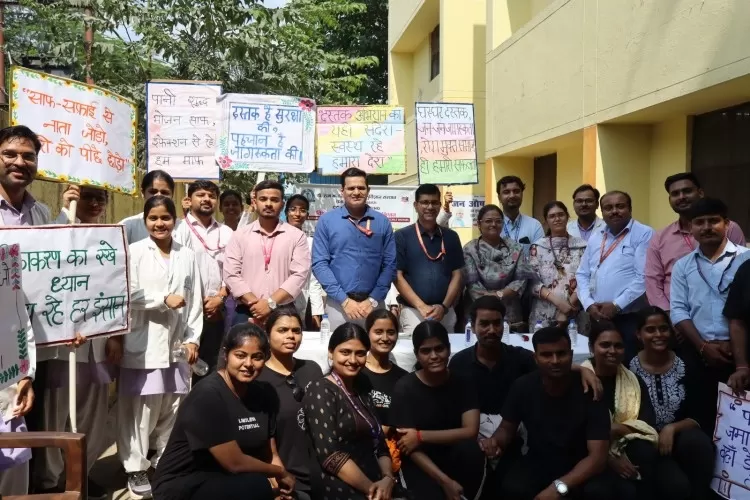संचारी रोगों के प्रसार उनके लक्षणों रोकथाम के उपायों तथा समय पर चिकित्सकीय परामर्श ज़रूरी : डॉ. सीएम सिंह